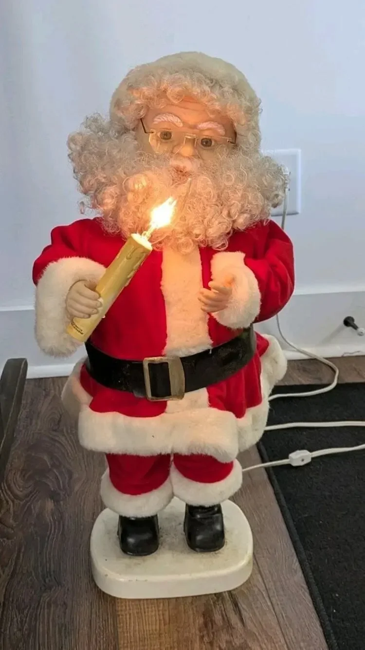 Vintage Santa Claus Motion 24
